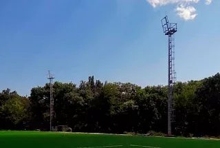 Мачты освещения — надежное решение для больших открытых объектов